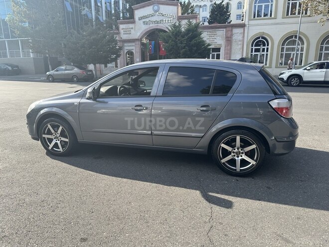 Opel Astra 2005, 256,000 km - 1.4 l - Bakı