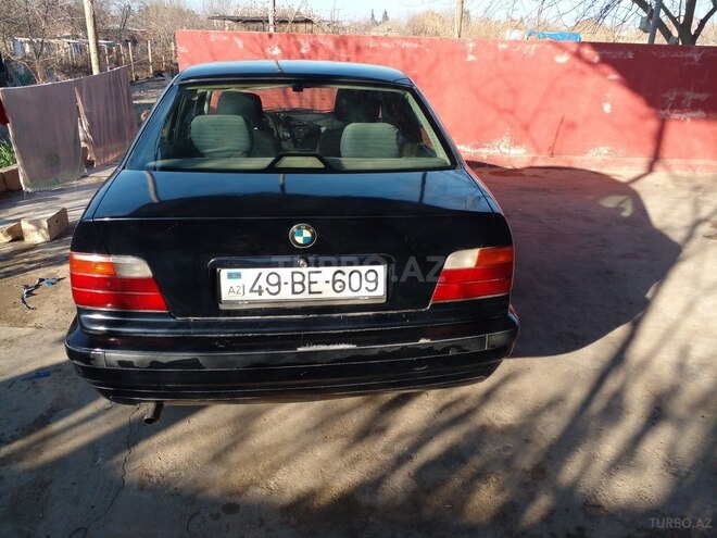 BMW 318 1997, 296,358 km - 1.8 l - Saatlı