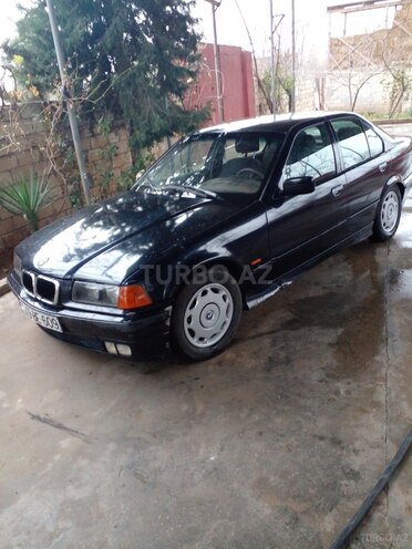 BMW 318 1997, 296,358 km - 1.8 l - Saatlı