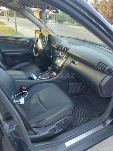 Mercedes CLK 240 2002, 308,505 km - 2.6 л - Quba