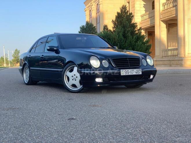 Mercedes E 320 2001, 316,000 km - 3.2 l - Ucar