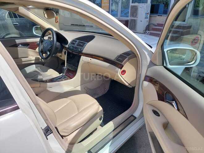 Mercedes E 240 2003, 330,000 km - 2.6 l - Bakı