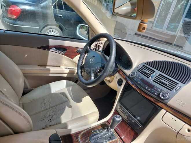 Mercedes E 240 2003, 330,000 km - 2.6 l - Bakı