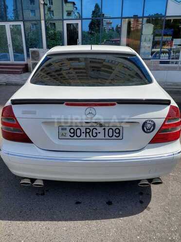 Mercedes E 240 2003, 330,000 km - 2.6 l - Bakı