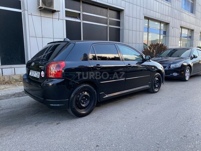 Toyota Corolla 2005, 290,000 km - 1.4 л - Bakı