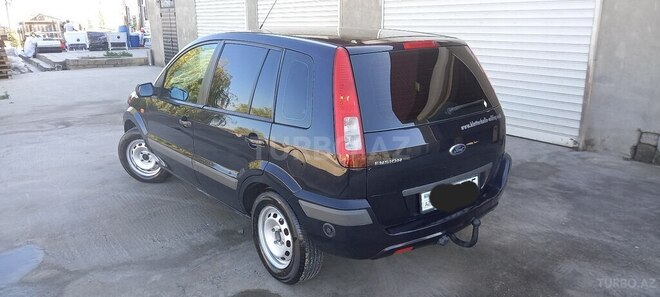 Ford Fusion 2006, 353,000 km - 1.2 l - Xaçmaz
