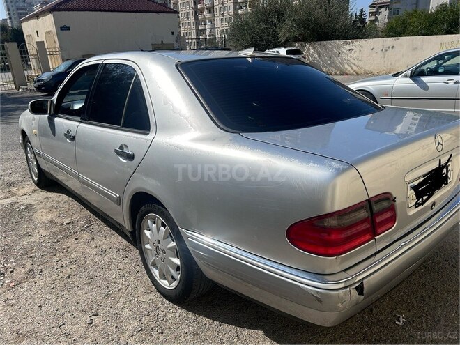 Mercedes E 200 1998, 295,547 km - 2.0 l - Bakı