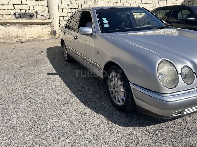 Mercedes E 200 1998, 295,547 km - 2.0 l - Bakı