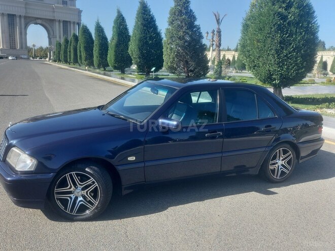 Mercedes C 200 1999, 268,000 km - 2.0 l - Gəncə