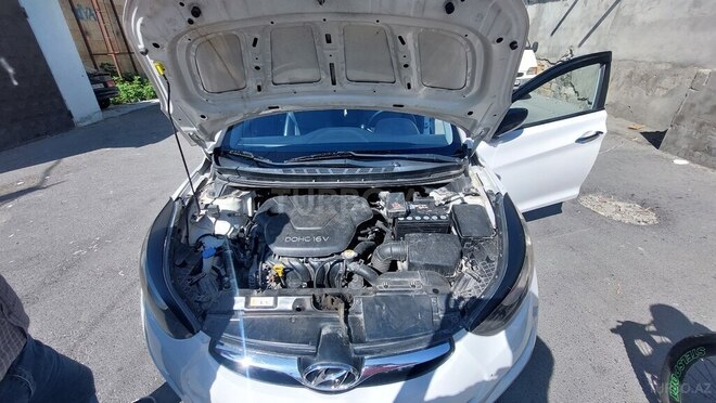 Hyundai Elantra 2013, 163,579 km - 1.6 l - Göyçay