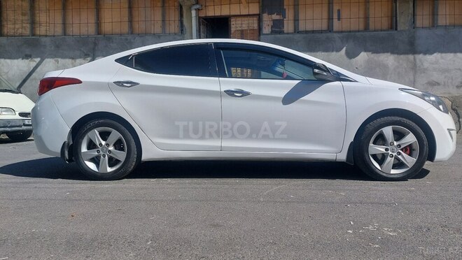 Hyundai Elantra 2013, 163,579 km - 1.6 l - Göyçay