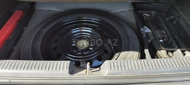Toyota Corolla 2005, 238,000 km - 1.4 l - Bakı