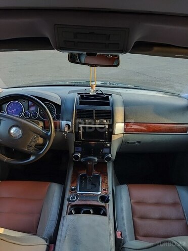 Volkswagen Touareg 2004, 411,000 km - 3.2 l - Qax