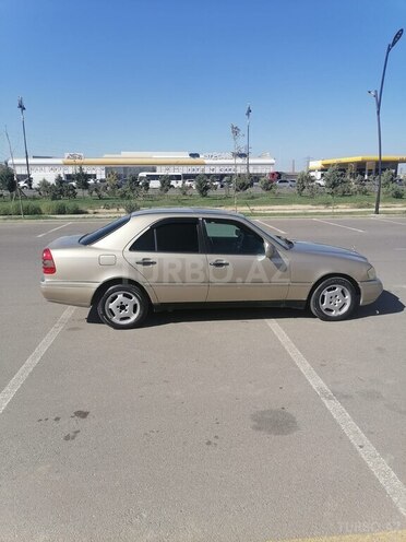 Mercedes C 220 1995, 204,498 km - 2.2 l - Sumqayıt