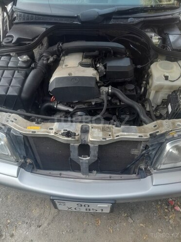 Mercedes C 200 1997, 299,000 km - 2.0 л - Bakı