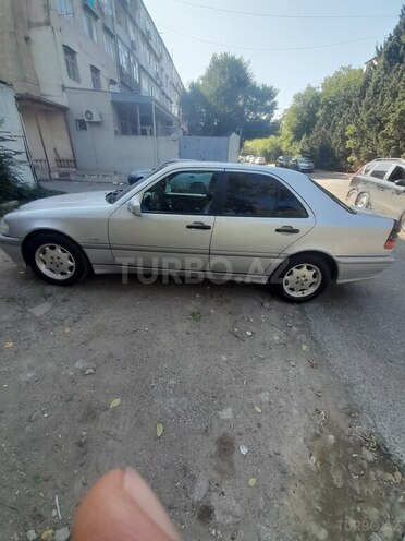 Mercedes C 200 1997, 299,000 km - 2.0 л - Bakı