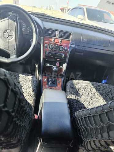 Mercedes C 180 1998, 255,000 km - 0.2 l - Salyan