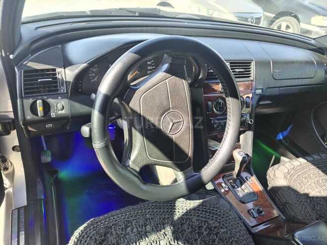 Mercedes C 180 1998, 255,000 km - 0.2 l - Salyan