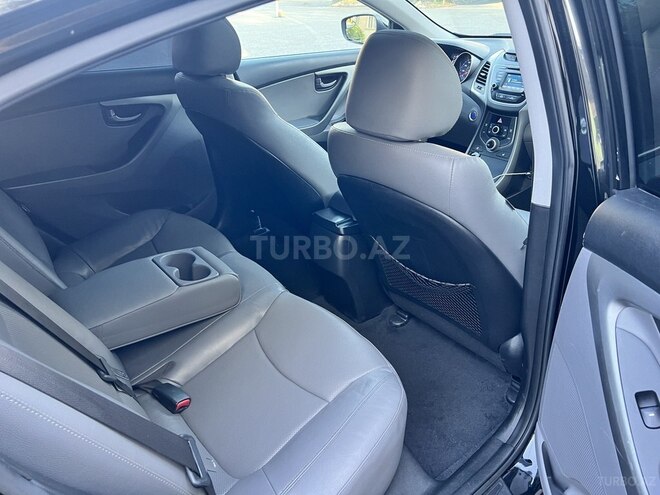 Hyundai Elantra 2015, 169,000 km - 2.0 l - Bakı