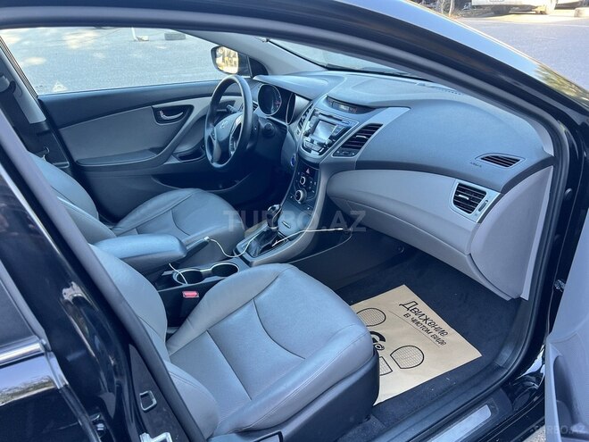 Hyundai Elantra 2015, 169,000 km - 2.0 l - Bakı