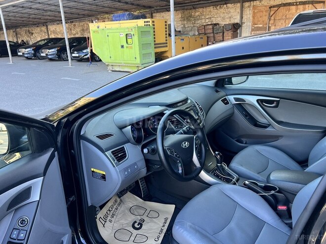 Hyundai Elantra 2015, 169,000 km - 2.0 l - Bakı
