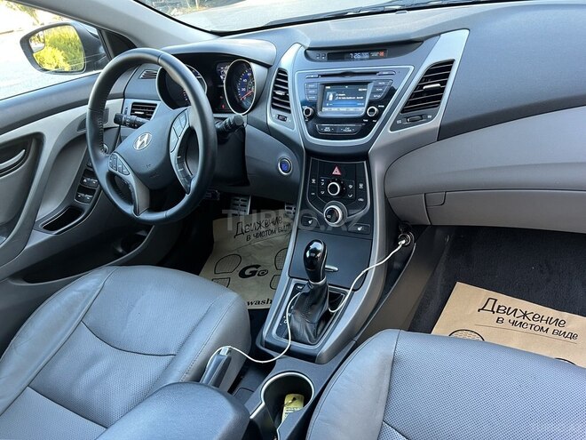 Hyundai Elantra 2015, 169,000 km - 2.0 l - Bakı
