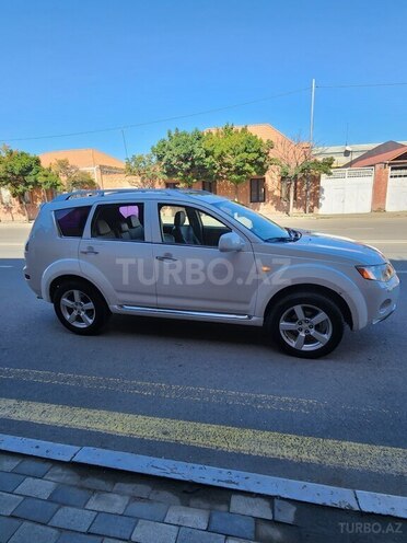Mitsubishi Outlander 2008, 260,000 km - 3.0 l - Gəncə