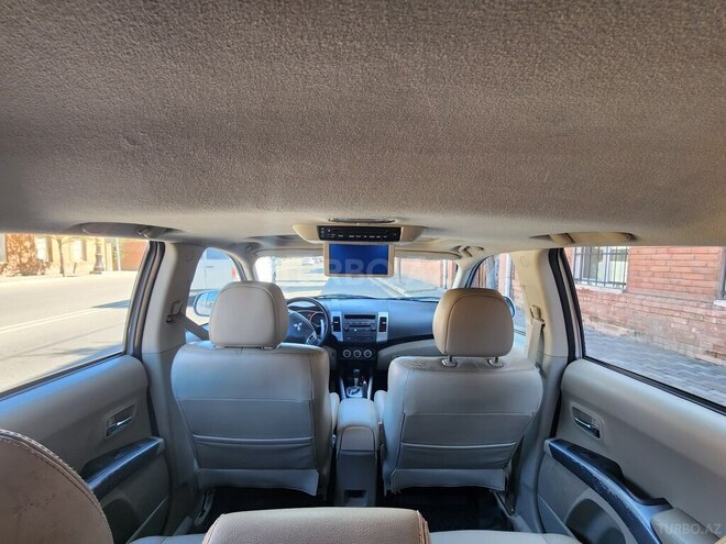 Mitsubishi Outlander 2008, 260,000 km - 3.0 l - Gəncə