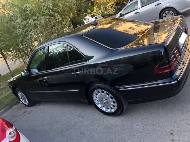 Mercedes E 220 2000, 290,000 km - 2.2 l - Bakı