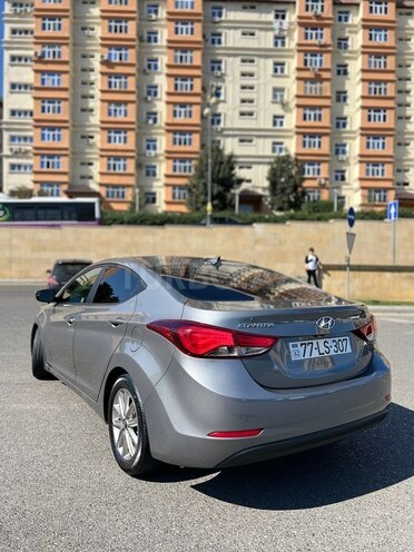 Hyundai Elantra 2014, 215,652 km - 1.8 l - Bakı