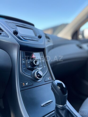Hyundai Elantra 2014, 215,652 km - 1.8 l - Bakı