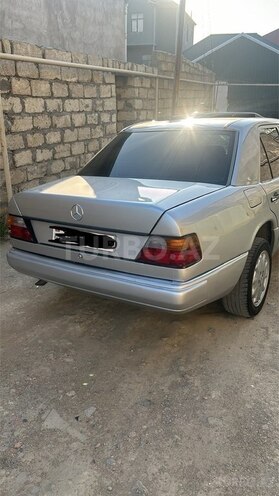 Mercedes E 200 1993, 445,000 km - 2.0 l - Bakı