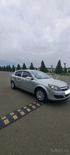 Opel Astra 2006, 200,000 km - 1.4 л - Gəncə
