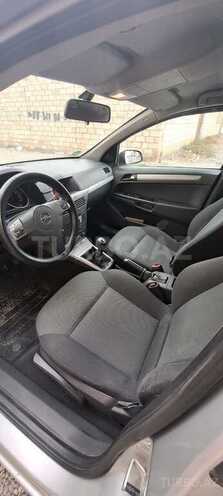 Opel Astra 2006, 200,000 km - 1.4 л - Gəncə