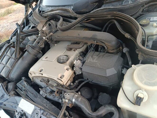 Mercedes C 180 1997, 12,000 km - 1.8 l - Salyan