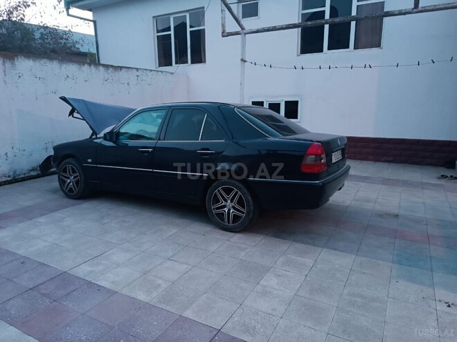 Mercedes C 180 1997, 12,000 km - 1.8 l - Salyan