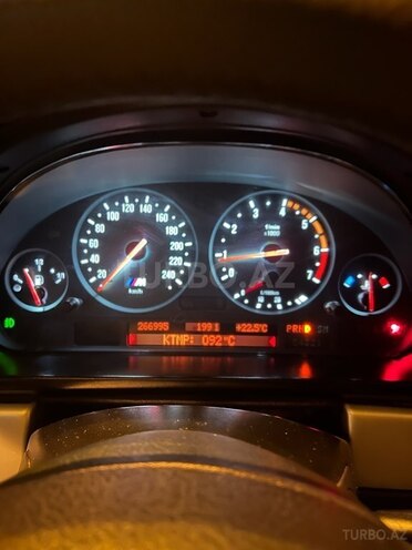 BMW 525 2002, 267,000 km - 2.5 l - Bakı