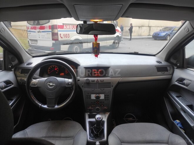 Opel Astra 2006, 244,000 km - 1.4 l - Mingəçevir