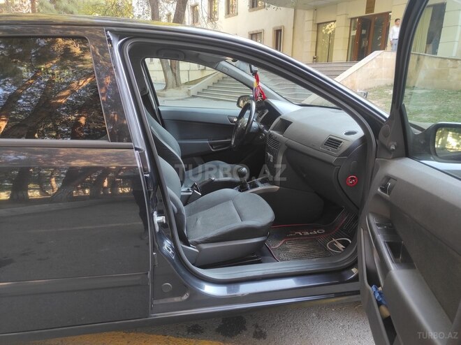 Opel Astra 2006, 244,000 km - 1.4 l - Mingəçevir