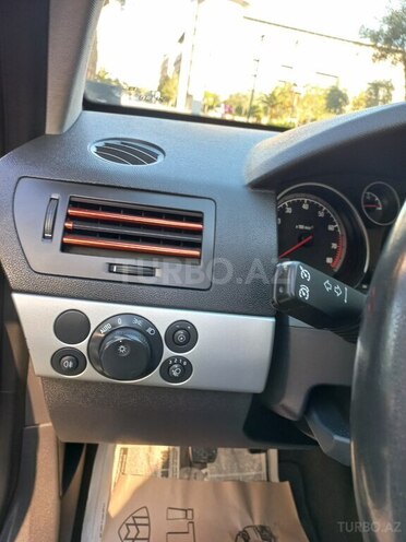 Opel Astra 2009, 217,325 km - 1.4 л - Bakı