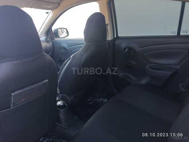 Nissan Sunny 2013, 284,854 km - 1.5 l - Bakı