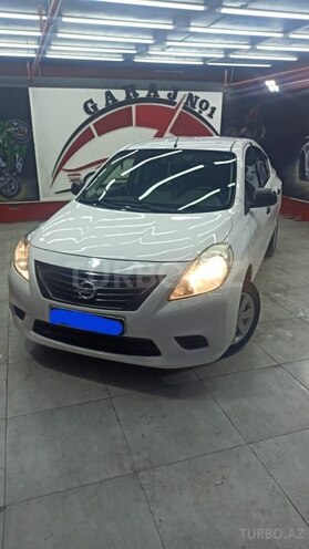 Nissan Sunny 2013, 284,854 km - 1.5 l - Bakı