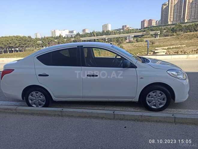 Nissan Sunny 2013, 284,854 km - 1.5 l - Bakı
