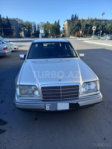 Mercedes E 220 1994, 395,000 km - 2.2 l - Bakı