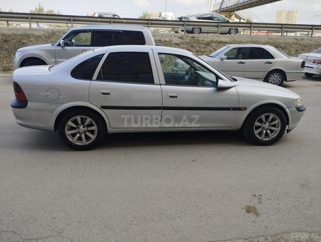 Opel Vectra 1996, 228,000 km - 1.8 l - Bakı