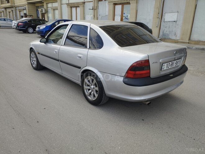 Opel Vectra 1996, 228,000 km - 1.8 l - Bakı