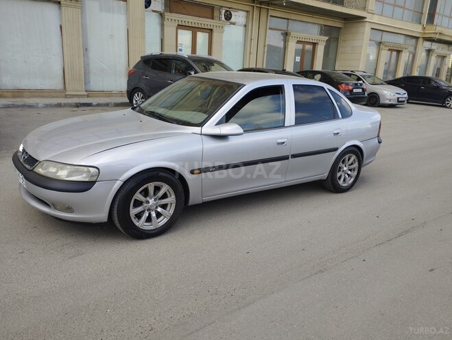 Opel Vectra 1996, 228,000 km - 1.8 l - Bakı