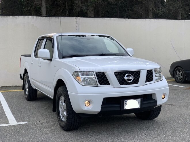 Nissan Navara 2014, 165,200 km - 2.5 л - Bakı