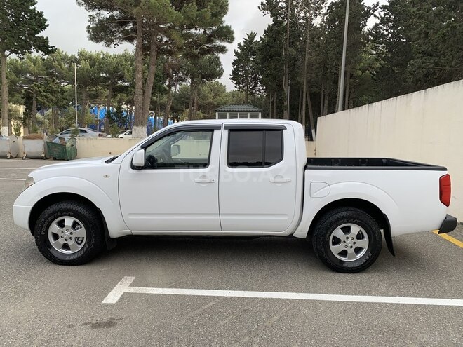 Nissan Navara 2014, 165,200 km - 2.5 л - Bakı