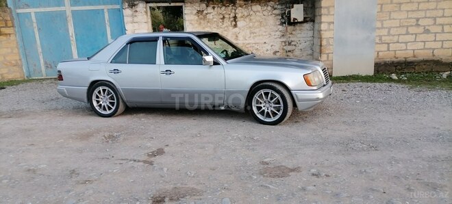 Mercedes E 220 1993, 500,000 km - 2.2 l - Bakı